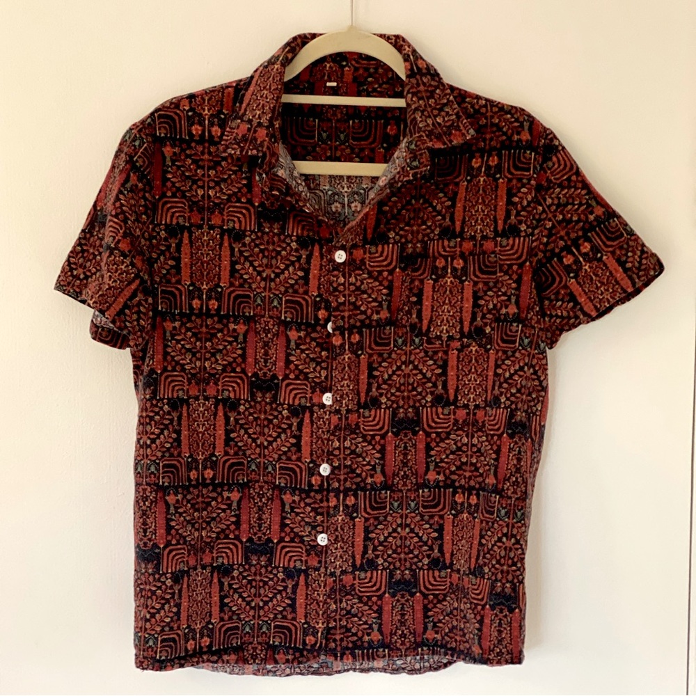 Moroccan motif button down short sleeve shirt